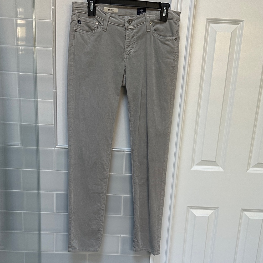 Ag Jeans light grey beautiful corduroy sz 28